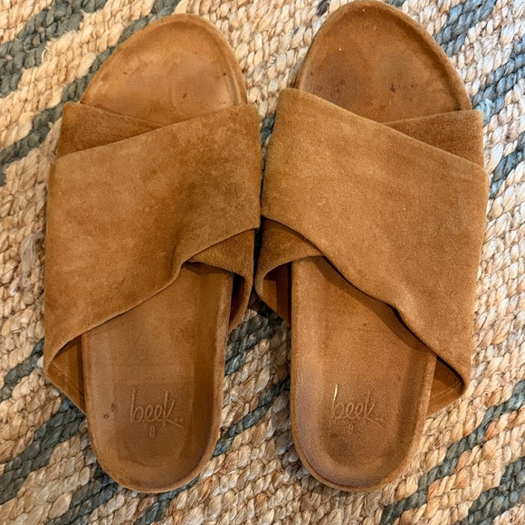 beek Shoes - beek Suede Cross-Band Slide Sandals in Tan Suede